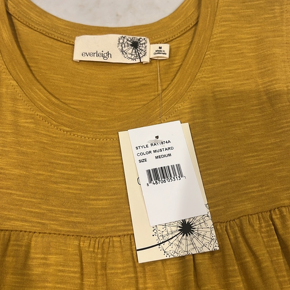 NWT everleigh tank - Picture 8 of 8